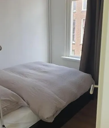 - Bright, Canal-side, Central, Renovated 1br Apartment